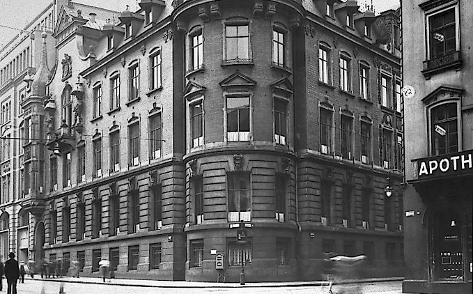 Das ehemalige Verwaltungsgebäude in einer Aufnahme aus dem Jahr 1894.